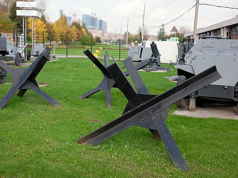 Как называлось противотанковое заграждение из сваренных рельс