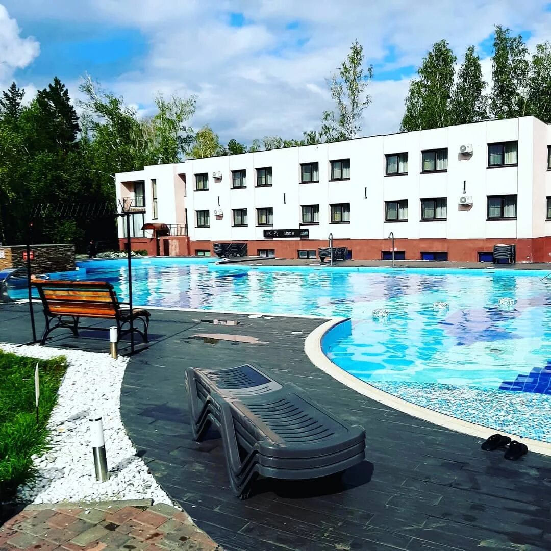 Сочи адлер отель анжела лантана. Спортивные комплексы в орше. Бассейн сокол на варшавской. Санаторий урал термальный бассейн. Александрия бассейн.
