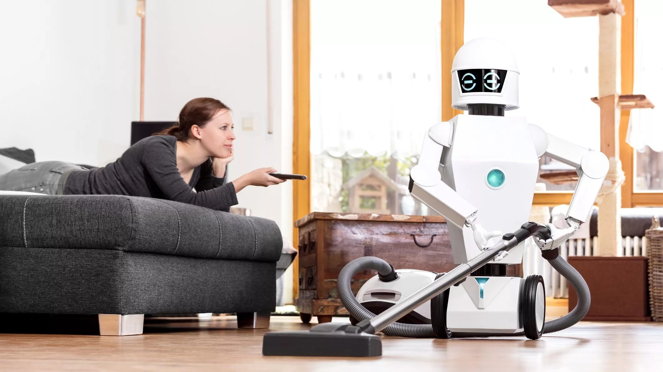Робот выполняет любые. Робот-пылесос. Роботы в доме. Робот домохозяйка. Роботы в быту.