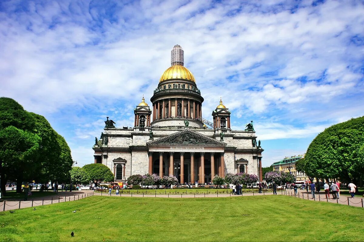 Исакевиский соборв Санкт-Петербурге. Исакиевский србор в Санк питербурге.