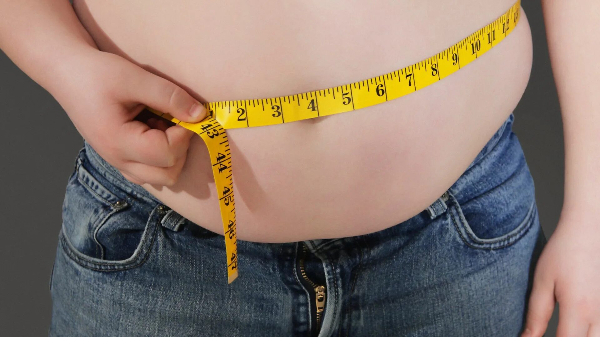 Ожирение у подростков. Лишний вес у подростков. Избыточный вес у подростка. Лишний вес у подростков девочек.