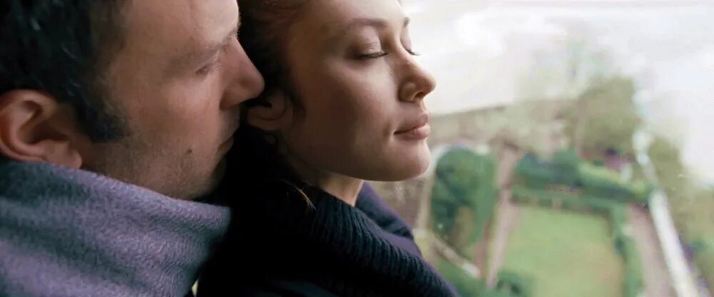 Ольга Куриленко В Ночной Рубашке – К Чуду (2012)