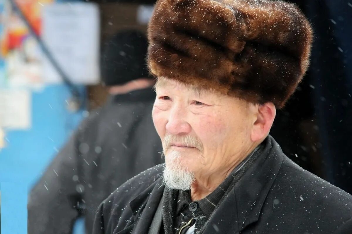 Казахстанские старики. Старичок казах. Старик казах. Старик казах. Казахстанский дедушка.