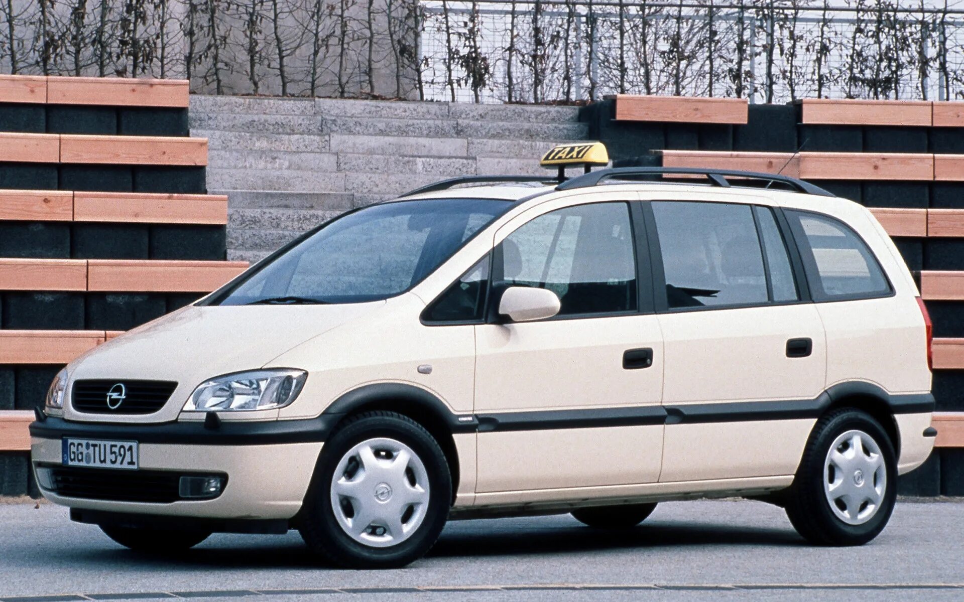 Opel германия. Opel Zafira 1999. Opel Zafira Taxi. Зафира а 1999. Taxi 1110 Zafira.