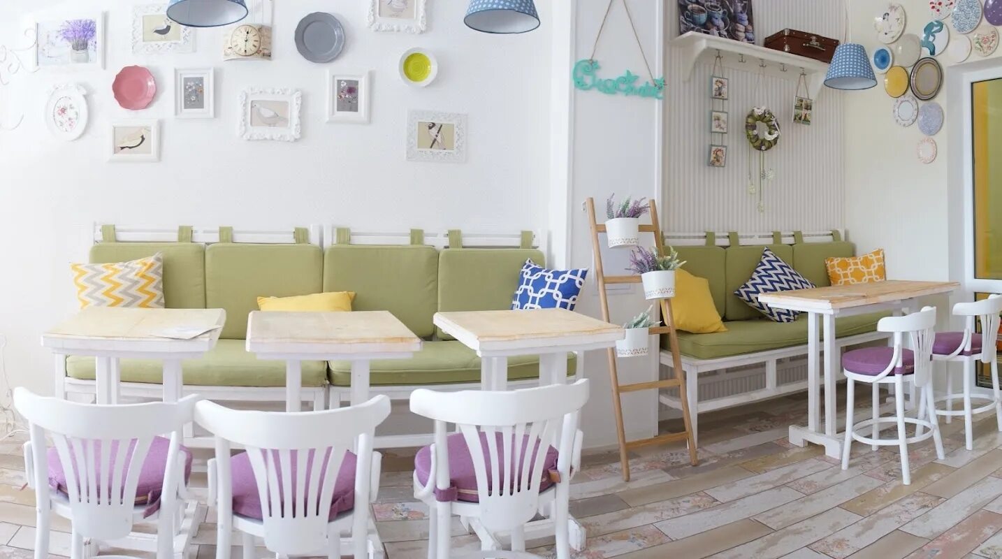 Кофейня морковь курск. Кофейня морковь курск. Морковь курск. Кафе морковь курск гайдара 10. Кофейня моркоффь курск.