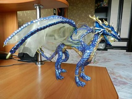Новогодняя игрушка дракон в школу