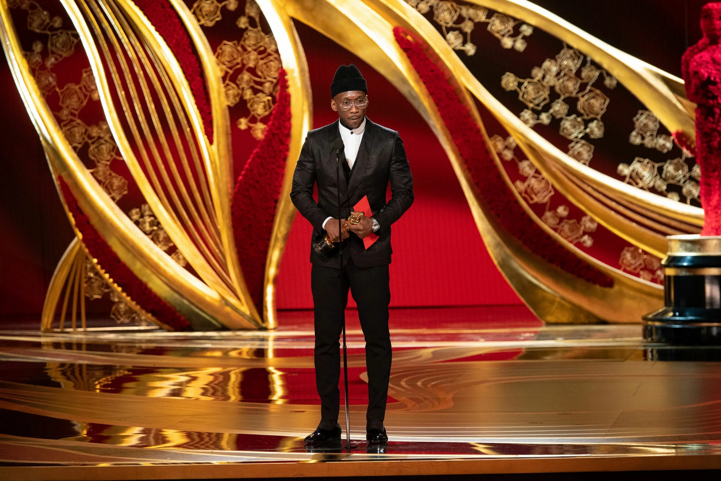 Оскар (кинопремия). Золотой оскар. Трио гранд группа. Оскар хит товары липецк. Оскар 2019 рами малек богемская рапсодия.