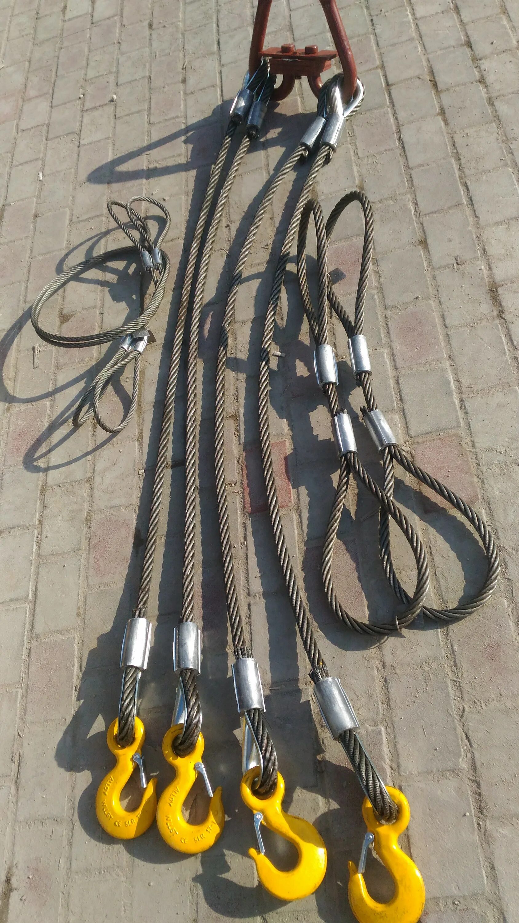 Универсальный строп канатный уск1. Канатные стропы в работе. 5 l=2000мм. Браковка стальных канатов стропов. 50 м).