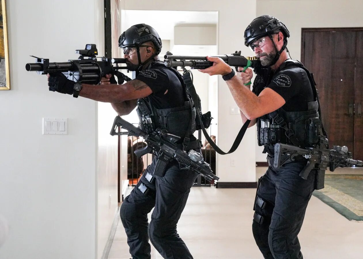 " (2003). Swat tv show. Спецназ города ангелов 2017. T. S w a t 2 5.