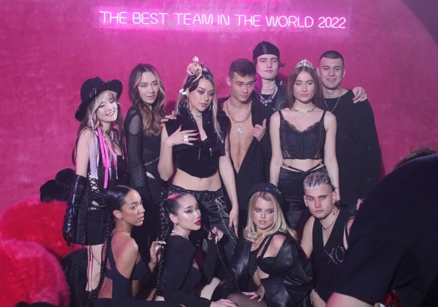 Xo team elsa. Иксо тим хаус участники. Xo team участники девочки. Xo хаус тик ток участники. Участники иксо тим 2022.