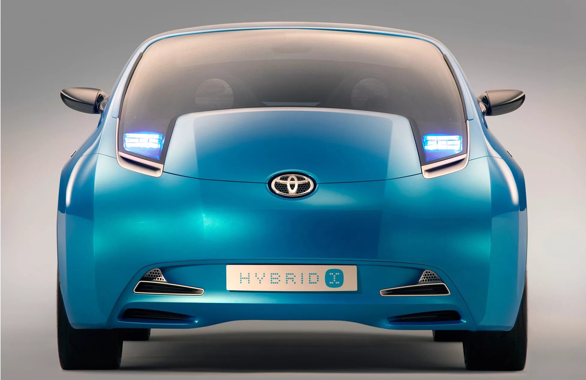 Toyota Brings Hybrid Concept To Australia