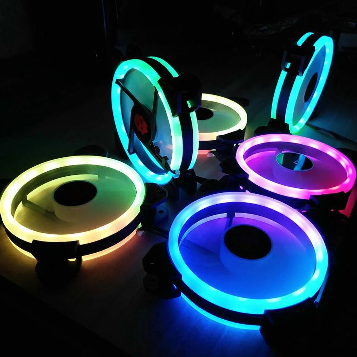 Вентилятор с rgb подсветкой. Вентилятор для корпуса Coolmoon белый 120mm. Кулер для ПК ПК С РГБ. Кулер с РГБ подсветкой для корпуса. Светодиодный корпус RGB led.