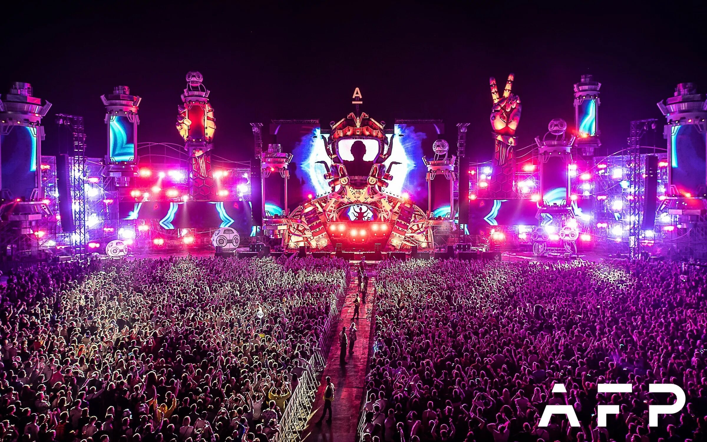 Альфа фьюче пипл нижний новгород. Alfa future people 2019. Альфа фьюче пипл 2018. Фестиваль альфа фьюче пипл 2022. Исследование афп в крови что это.