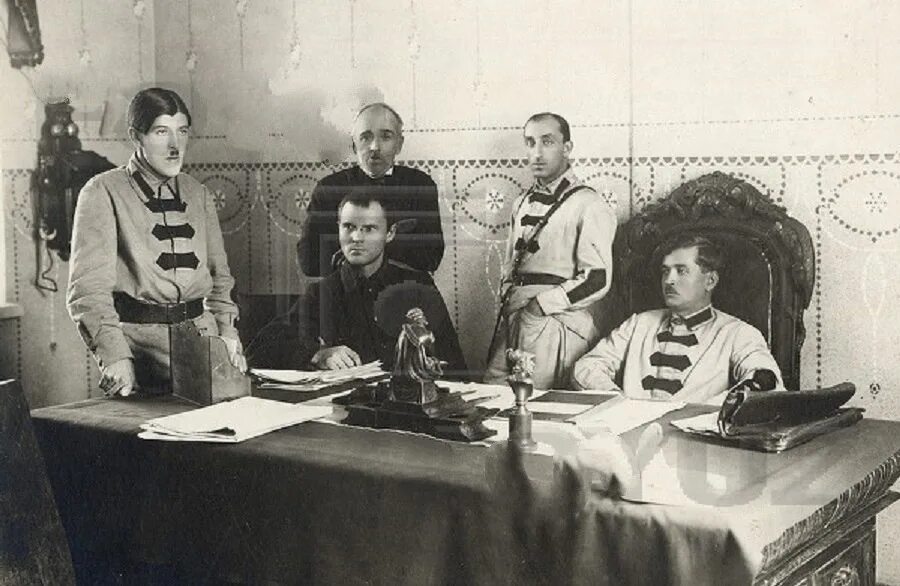Суды 1917 года. Туркестанский комитет 1917. революционные трибуналы 1917-1922. 1920 год туркестанский. революционный трибунал 1918.