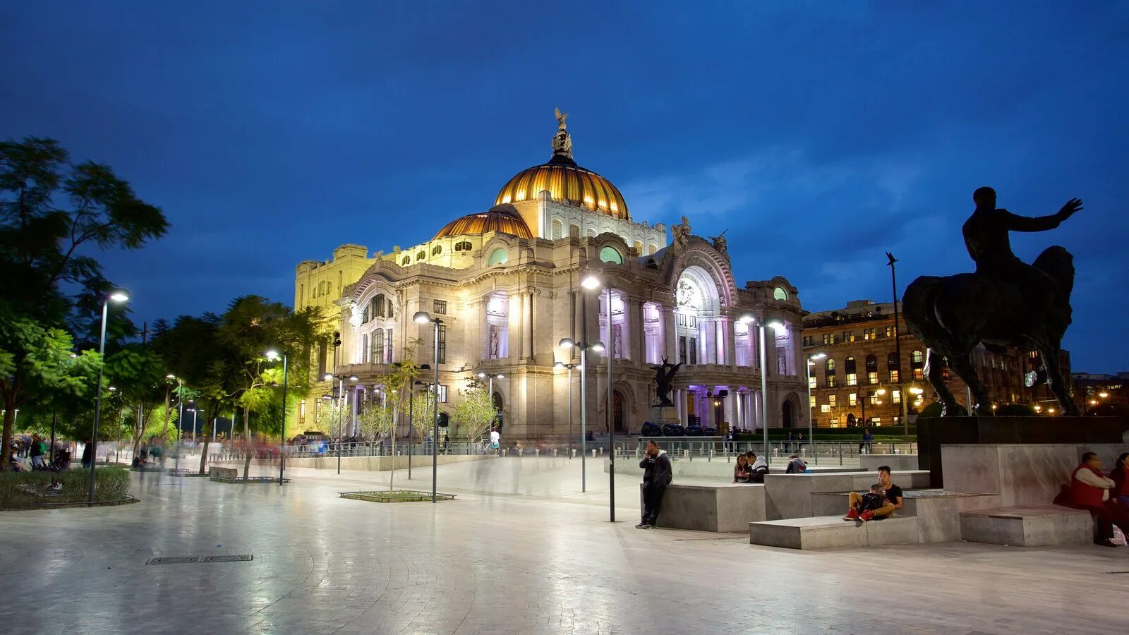 Bellas artes. Дворец изящных искусств Мексика. Мехико достопримечательности дворец изящных искусств. Дворец искусств Мехико. Национальный театр в Мехико.