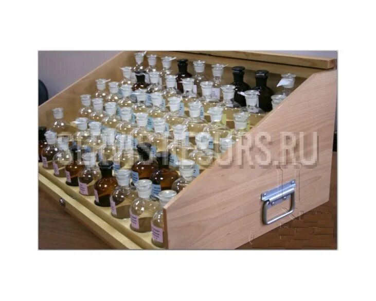 набор посуды для реактивов для кабинета химии. набор химических реактивов для кабинета химии. набор посуды для реактивов. набор склянок для растворов реактивов. набор реактивов для огэ гиа по химии на 15 учащихся.