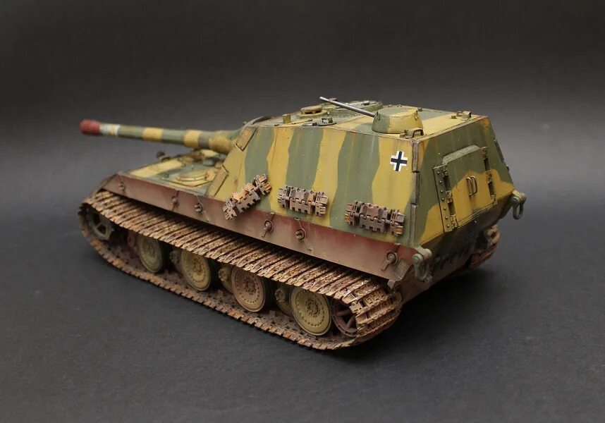 Jagdpanzer e 100. Сау stug e-100 (1:35) трумпетер. ягдпанцер е100 модель. jagdpanzer e100 модель. ягдпанцер е 100 1/35.