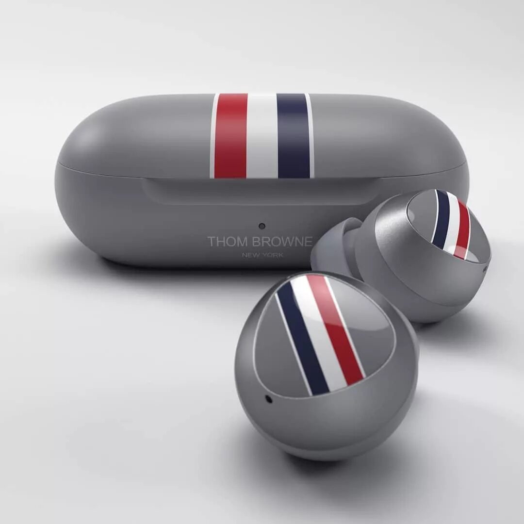 Brown edition. Samsung Galaxy z Flip Thom Browne. Samsung Galaxy Buds Thom Browne Edition. Samsung z Flip Thom Browne Edition. Самсунг Galaxy z Flip Thom Browne Edition.