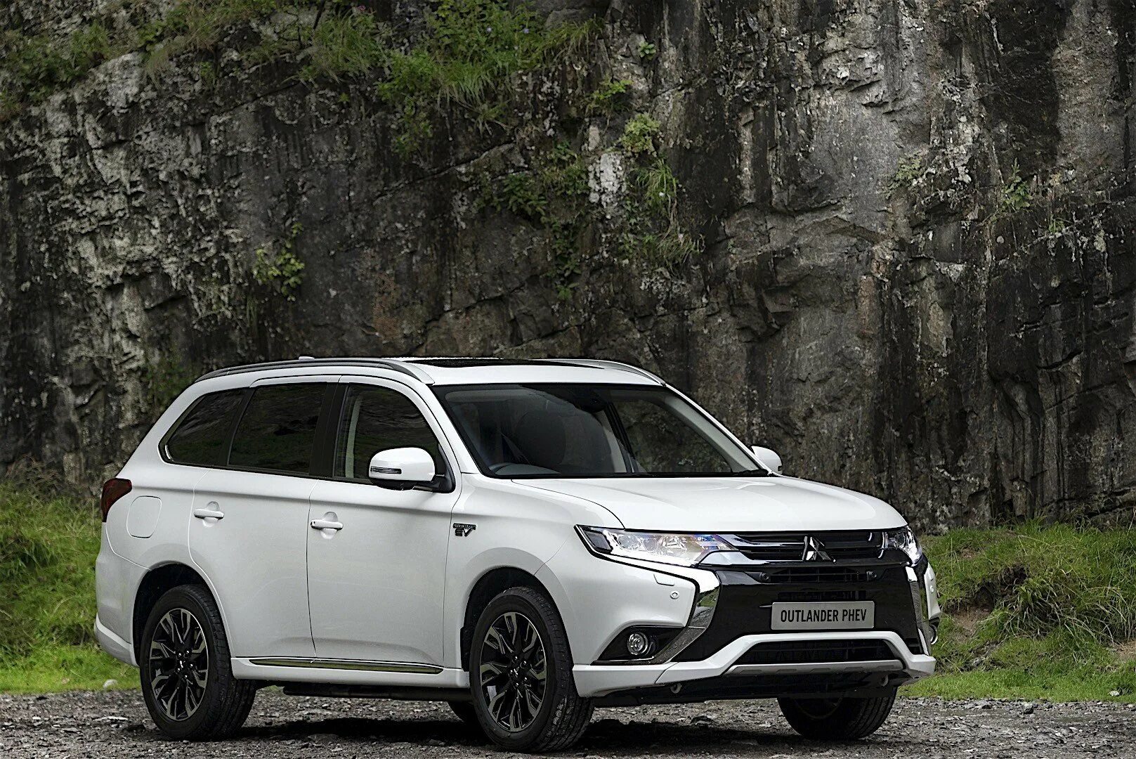 Аутлендер лучший. Mitsubishi outlander mitsubishi outlander. мицубиси аутлендер 3. mitsubishi outlander 3 phev. mitsubishi outlander 3 2016.