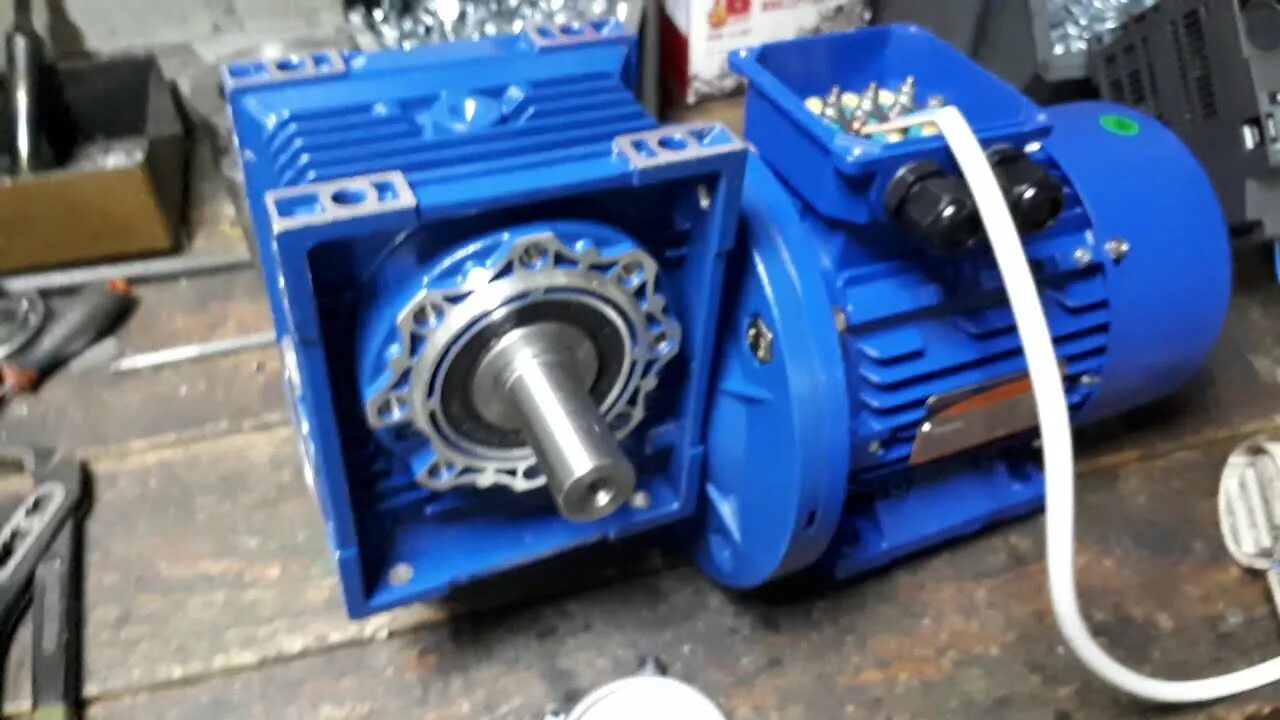 Мотор редуктор планетарный змп 40. Редуктор ka-67. 3мп-40 мотор-редуктор. Мотор-редуктор планетарный 3мп-25. 5.