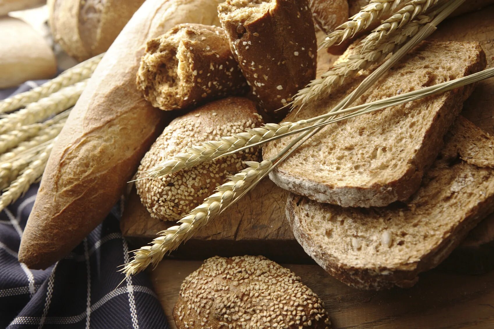 Хлеб растительного происхождения. Дунапан Экстра улучшитель. Хлеб со злаками. Дунапан улучшитель хлебопекарный. Текстура хлеба.