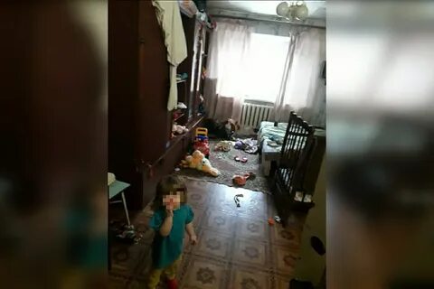 Родители двухлетней девочки в силу разных причин