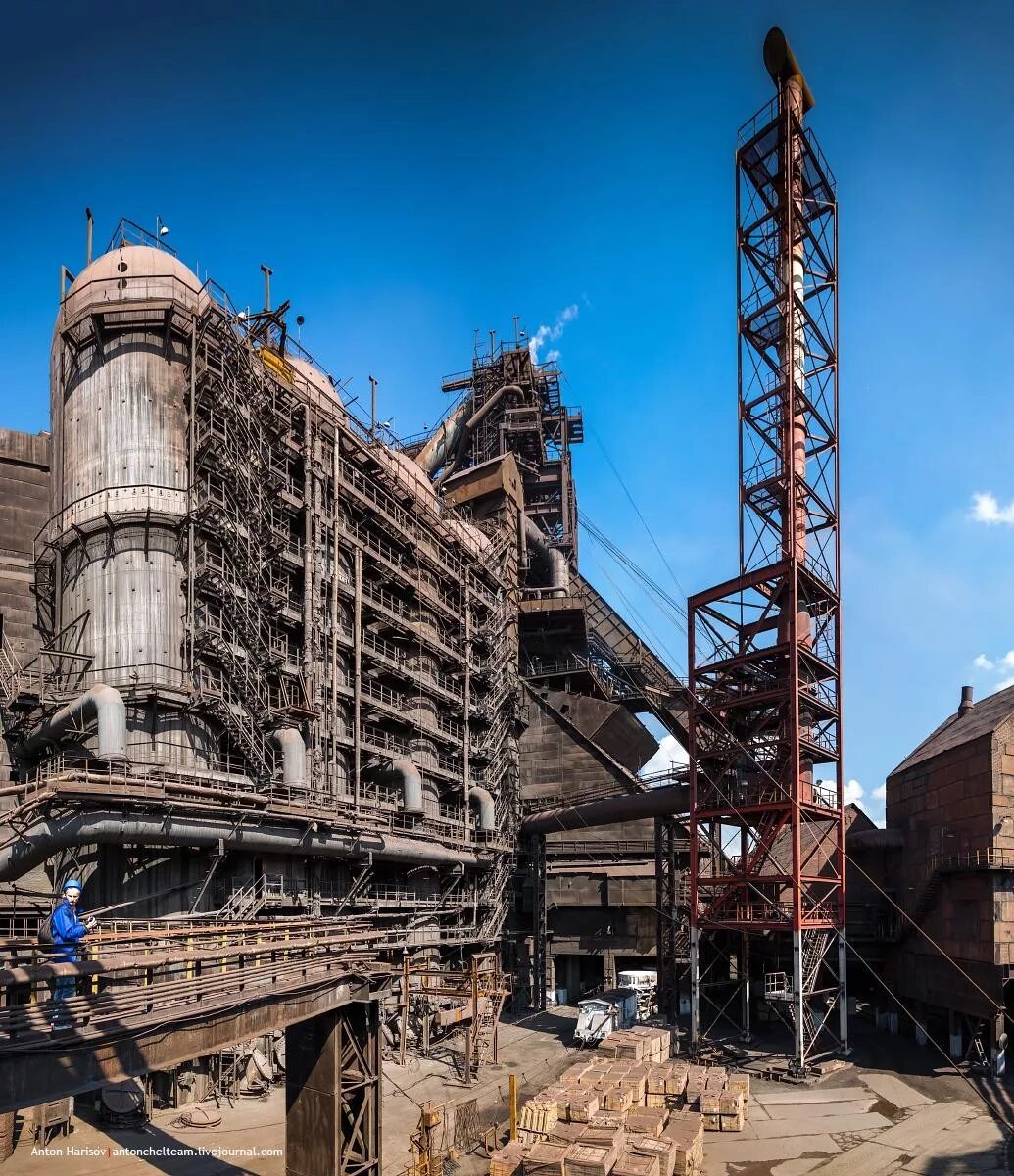 мечел почему растет