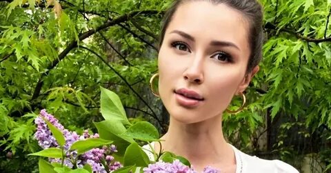 Младшая дочь заворотнюк сейчас