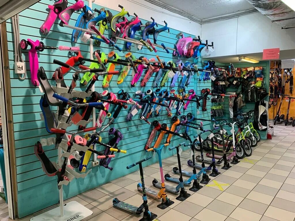 названия магазинов с электросамокатами. спортивный магазин профсоюзная. большой магазин самокатов. большой магазин самокатов в москве. большой выбор самокатов.