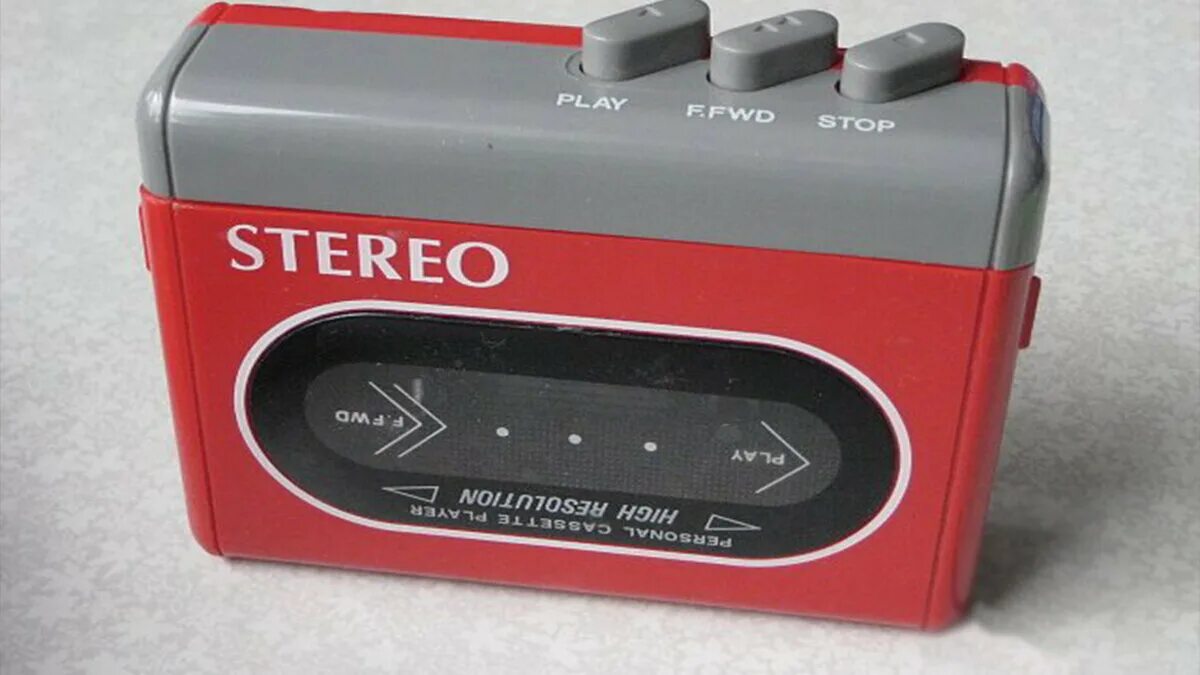 Кассетный плеер stereo personal cassette. Sony wm-ex521. Диктофон сони 90х кассетный. Кассетные плееры 90. Кассетный плеер walkman красный.