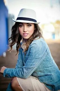 Alex g