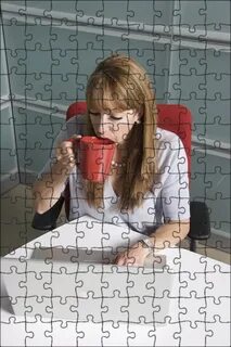 Что она делает на работе