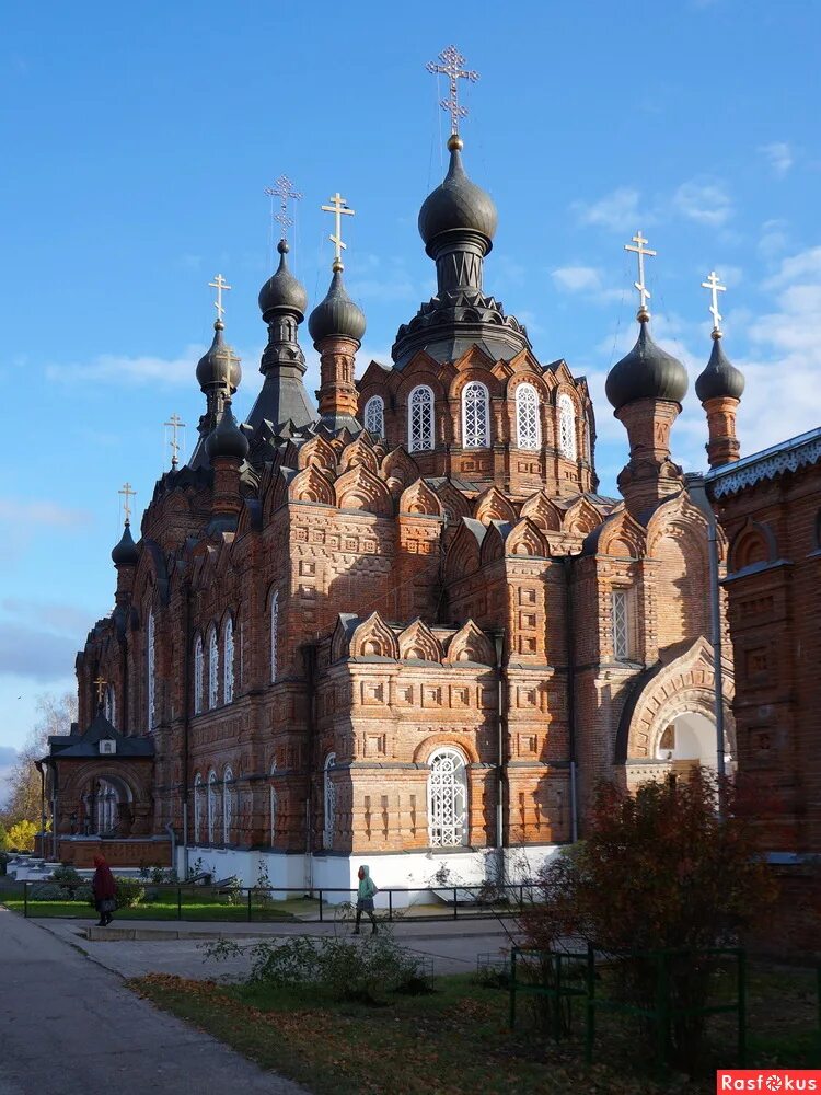шамординский монастырь калужская. казанский собор шамордино. казанская амвросиевская женская пустынь шамордино. казанская амвросиевская пустынь шамордино. храм в шамордино калужской области.