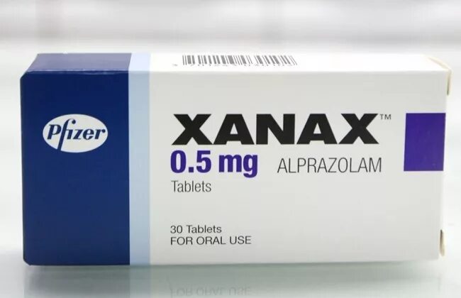 Xanax что это. Ксанакс Пфайзер. Xanax пачка. Алпразолам xanax. Ксанакс таблеткиалпрозолам.