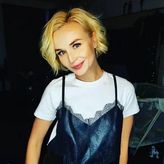 Какие у полины глаза
