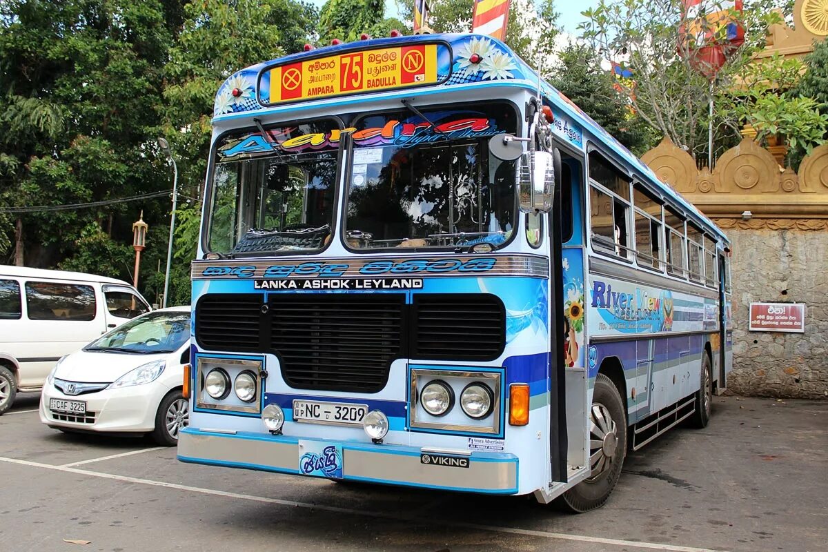 Lanka ashok leyland. Lanka ashok leyland. Lanka ashok leyland. Автобус lanka ashok leyland. Ашок лейланд.