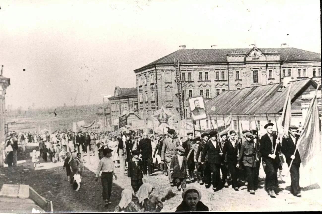 Поселок Саров 1946. Поселок Саров. Старый город Саров. Посёлок Саров 1946 года. Колония 1 мая