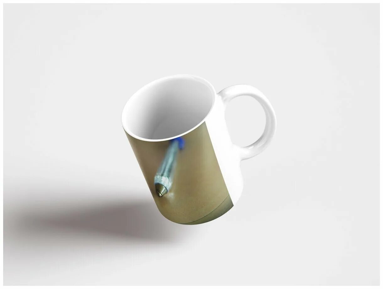 Строение кружки. Как называется ручка чашки. Керамическая кружка с необычной ручкой. Кружка с цветной ручкой. Кружка для минеральной воды с носиком для питья.