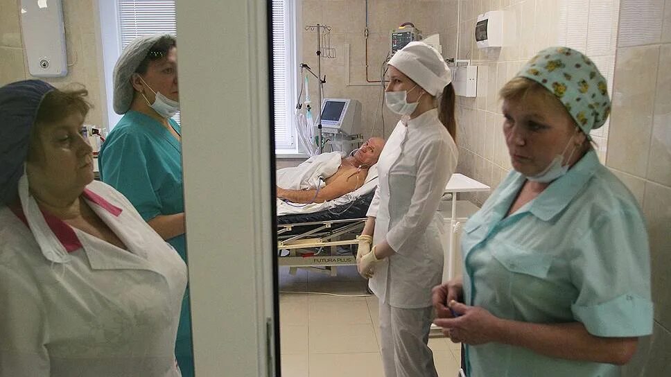 Онкологически больные. Онко больница города Владимира врач Курочкина. Клоуны в онкологическом отделении.