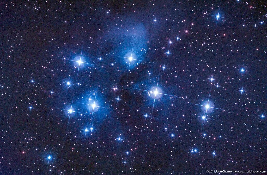 Созвездие в контакте. Созвездие Плеяды. Созвездие Плеяд Созвездие Плеяды. Семь сестер созвездия Плеяд. Плеяда Созвездие 7 сестёр.