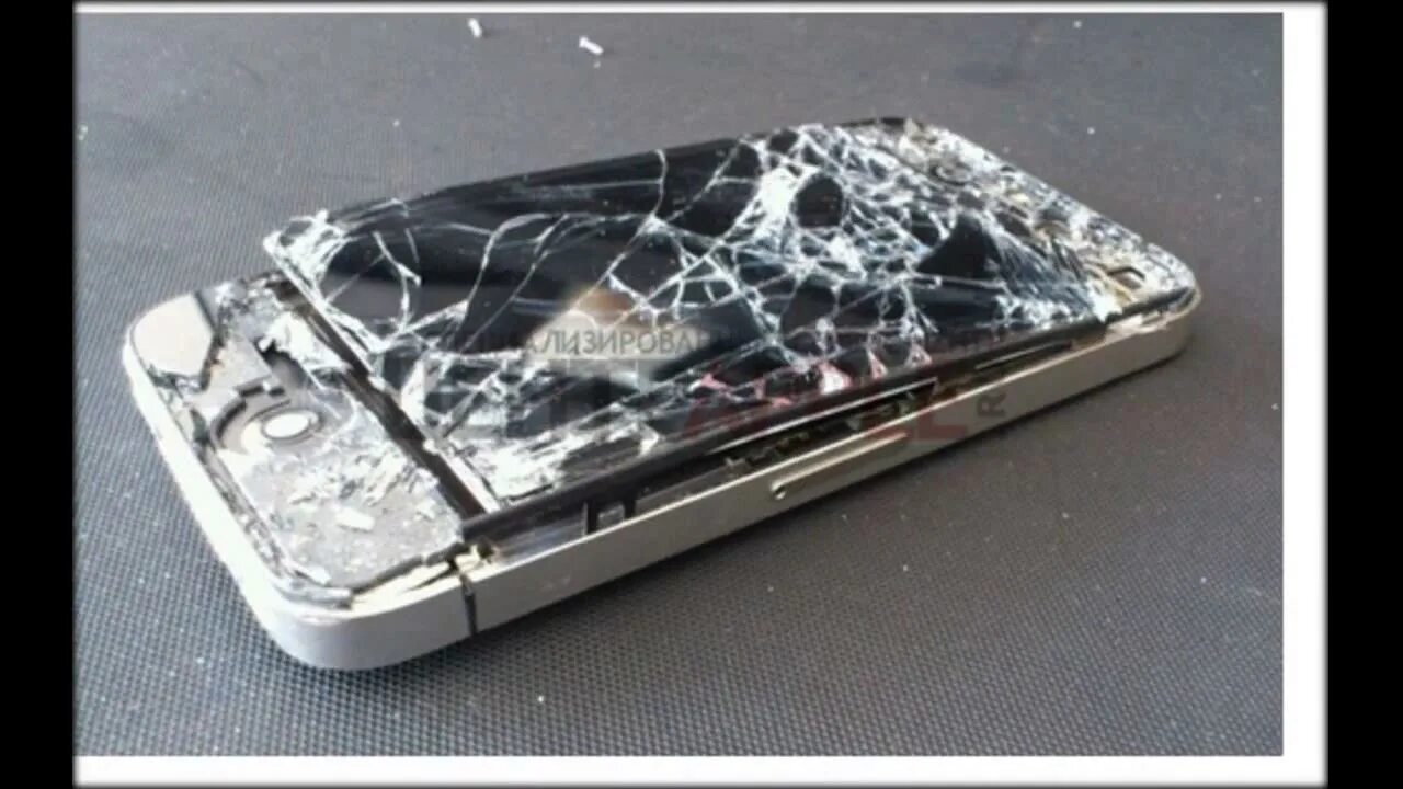 Купить разбитый телефон. Разбитый айфон 4s. Iphone 4s разбитый. Разбитый айфон 4. Iphone 5s разбитый.
