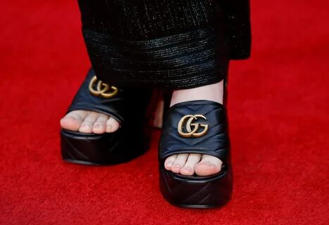 Billie Eilish's Feet, Toes And Soles.