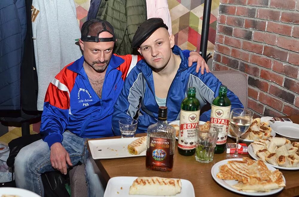 Мужской сценарий на юбилей в стиле 90х Картинки ЮБИЛЕЙ МУЖЧИНА В СТИЛЕ 90 Х