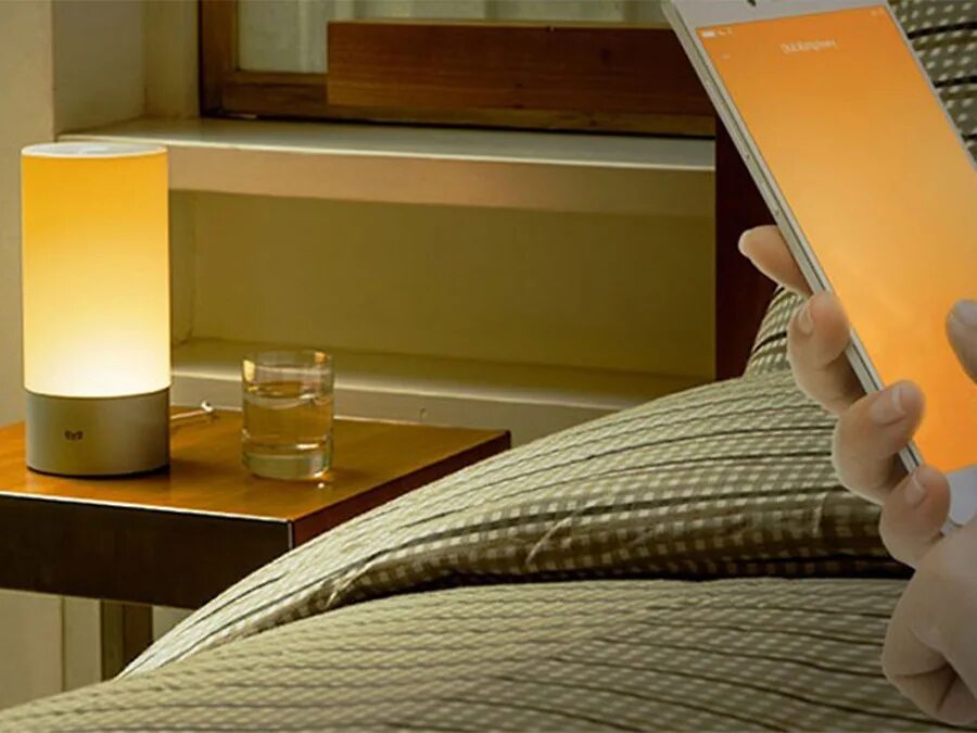 Умный светильник xiaomi. Ночник xiaomi mi bedside lamp. лампа xiaomi yeelight bedside. ночник xiaomi yeelight. xiaomi yeelight bedside lamp.