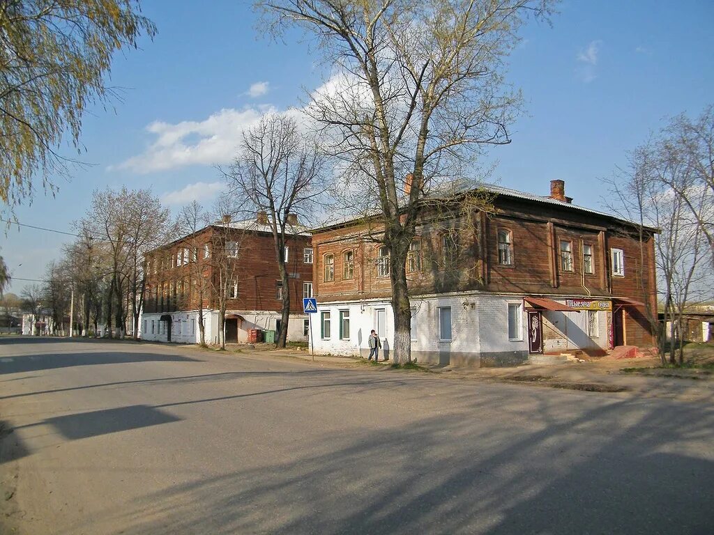 Юрьев польский 1 мая. Город Юрьев польский ул 1 мая. Город Юрьев-польский улицы. Юрьев польский улица революции дом 7. Город Юрьев польский Владимирская область.