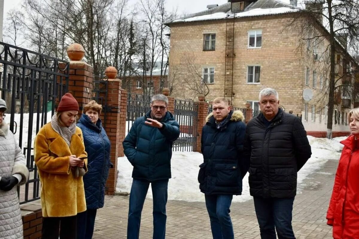 Новости подмосковья сейчас. Депутат Балашихи Фахрисламов. Ивановская область жители. Балашиха встреча с жителями. Последние новости Подмосковье.