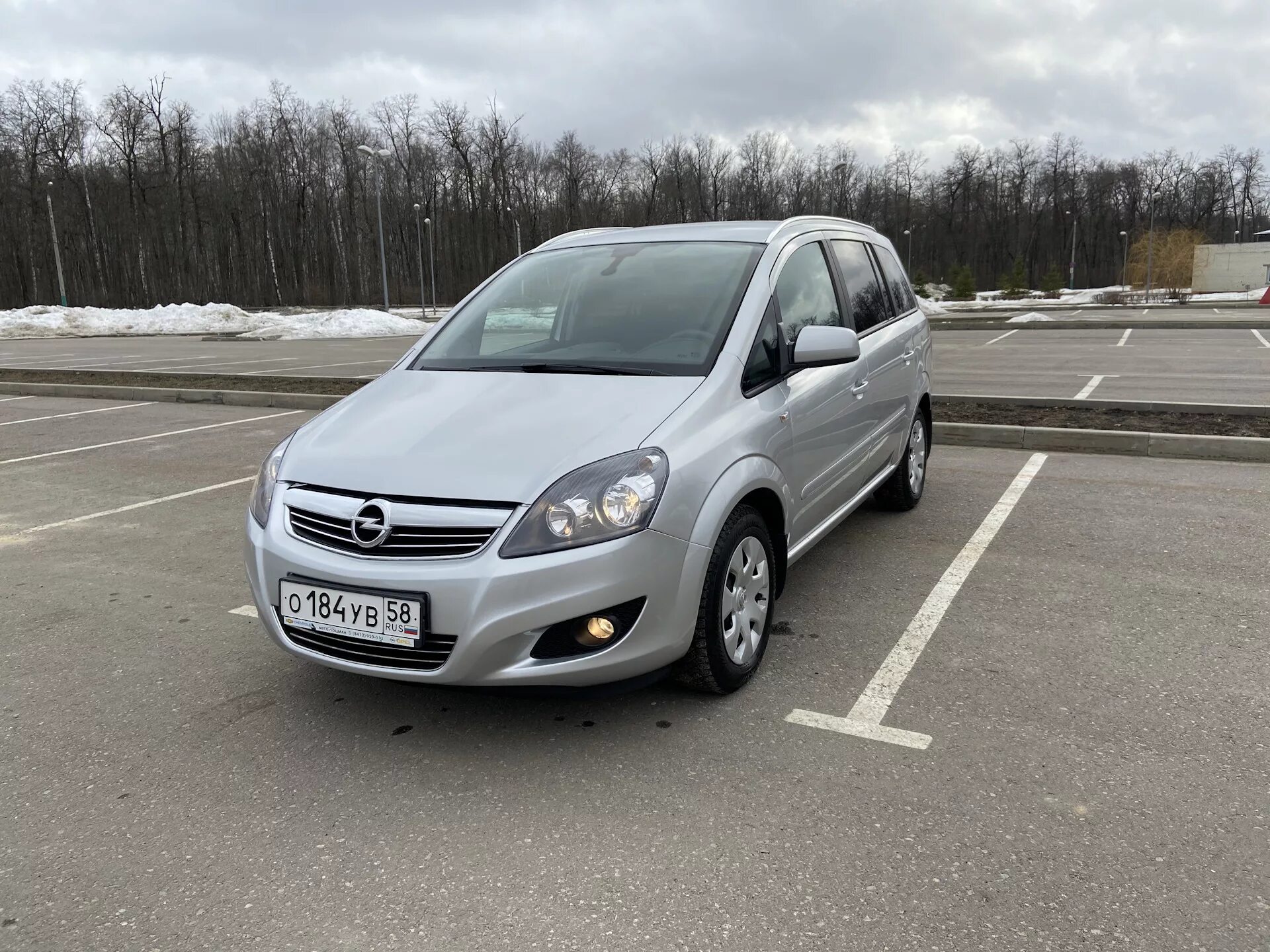 Замена opel zafira b. Opel Zafira 2013. Опель Зафира 2013. Opel Zafira b 2013. Опель Зафира 2013 1.8.