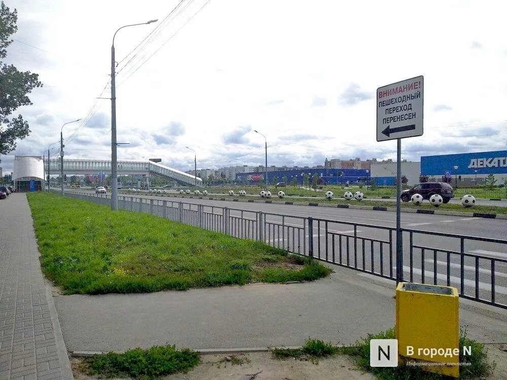 Надземный пешеходный переход. Переход нижний новгород. Надземный переход. Нижний новгород улица бетанкура 2 lotus. Переходы на площади лядова.
