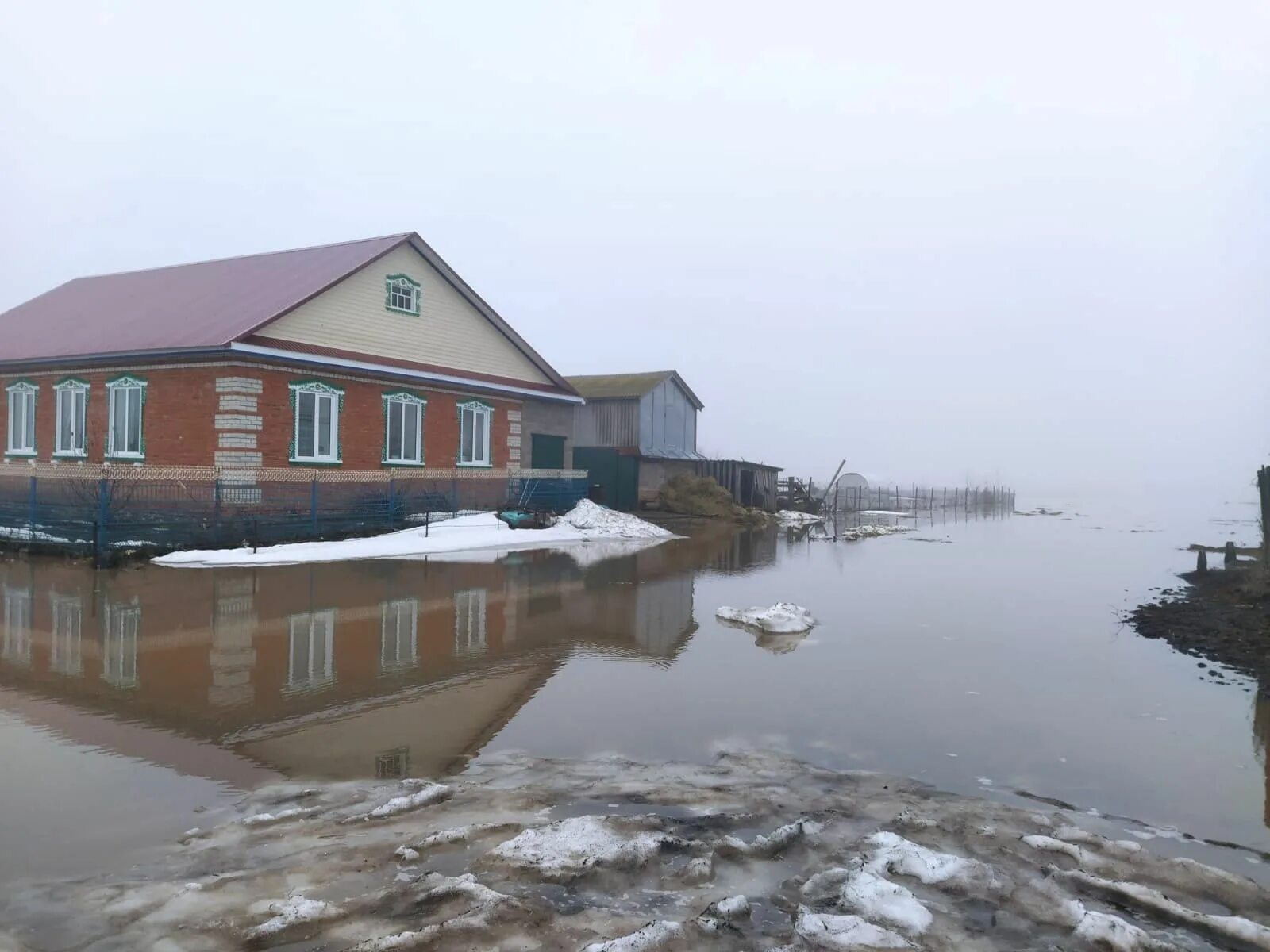 Погода в татарском танаево. Татарское Танаево деревня. Татарское Танаево Зеленодольского района. Река Кубня татарское Танаево Татарстан. Утяково Зеленодольский район.