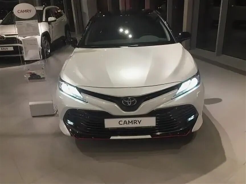 923 998. Camry 70 s Edition. Toyota Camry 2019. Toyota Camry 2019 White. Camry 70 s Edition белая.